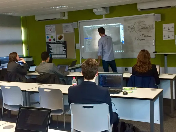 Android workshop with a classroom of students